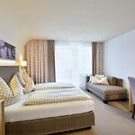 Hotel Hubertus 4*